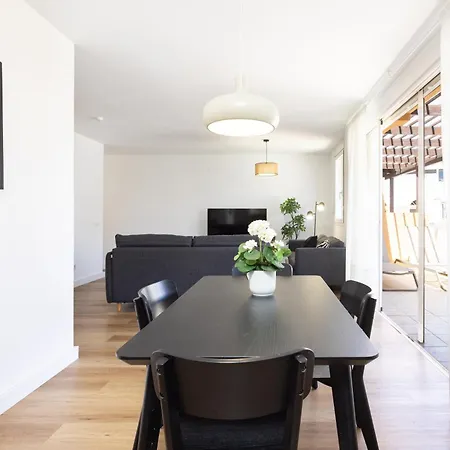 Home2book Relaxing Getaway With Terrace & Pool