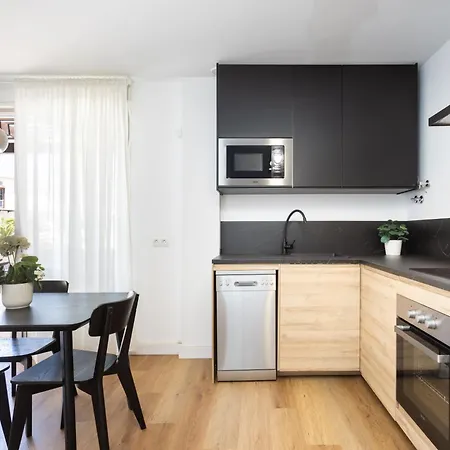 Home2book Relaxing Getaway With Terrace & Pool *