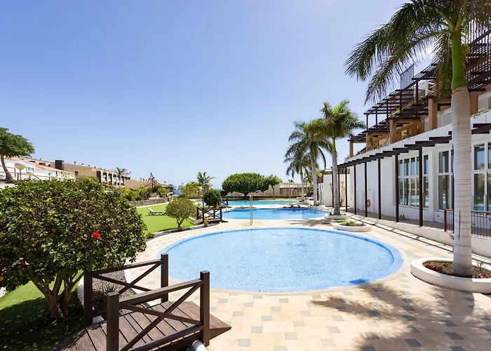 דירה Home2book Relaxing Getaway With Terrace & Pool סן מיגל דה אבונה