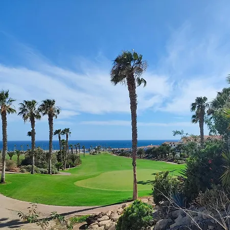 Home2book Relaxing Getaway With Terrace & Pool 아파트