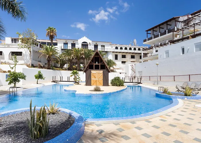 Home2book Relaxing Getaway With Terrace & Pool Σαν Μιγκέλ ντε Αμπόνα